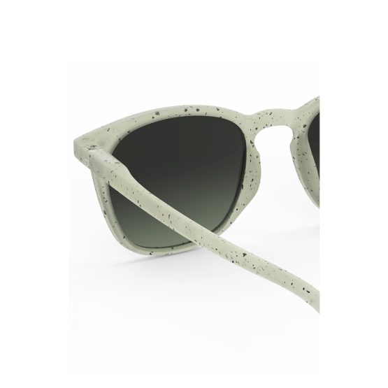 Lunettes de soleil dyed green #E