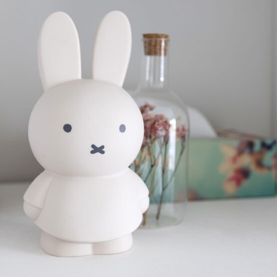 tirelire miffy ambiance