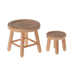 ensemble table et tabouret souris maileg sur fond blanc