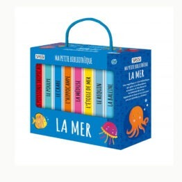 un coffret "ma petite bibliothèque" sur le thème de la mer Sassi, vue de face sur fond blanc