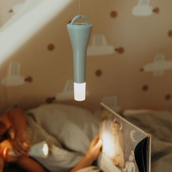 lampe torche multifonction suspendu