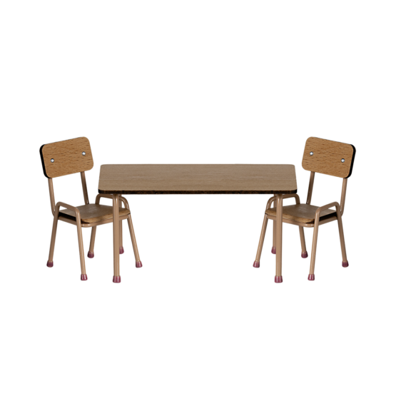 Ensemble table et chaises pour souris et lapins maileg