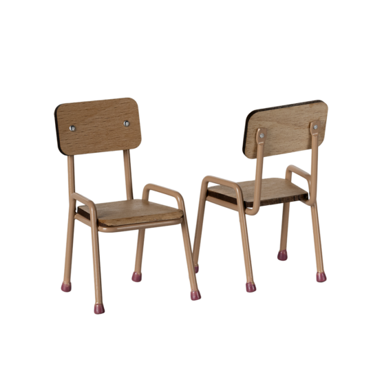 Ensemble table et chaises pour souris et lapins maileg