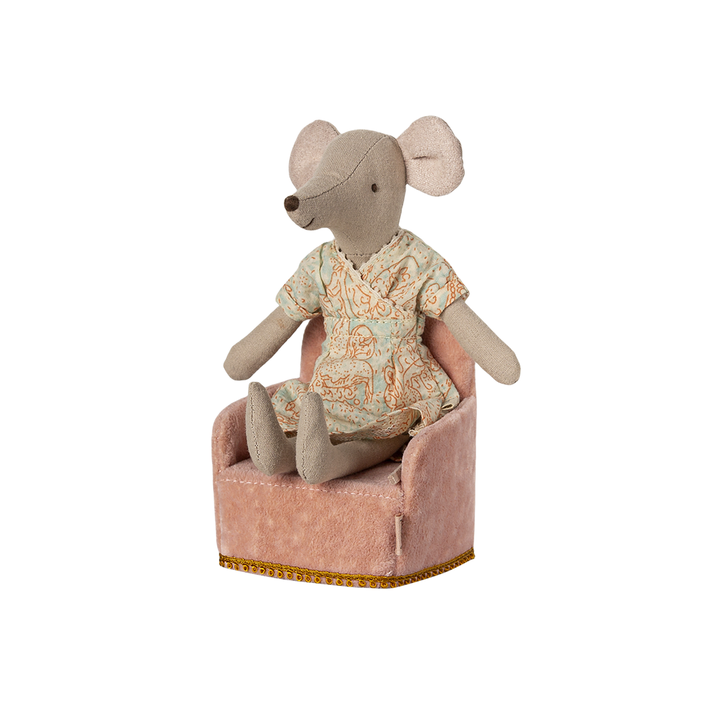 Fauteuil en velours rose pour souris maileg